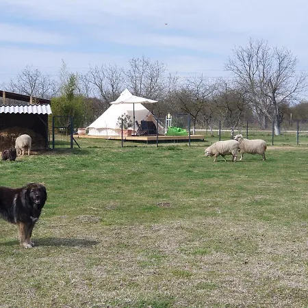Farm Glamping Luxuszelt